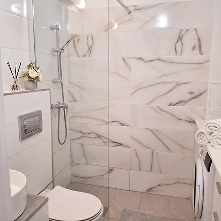 Jeziorna Strefa - Zone *